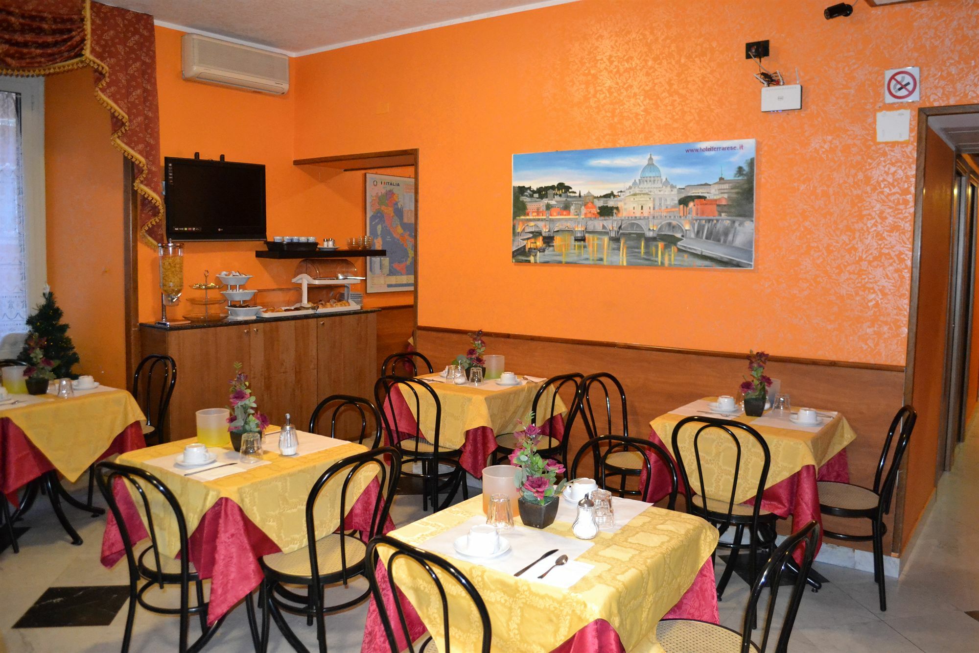 Ferrarese Hotel