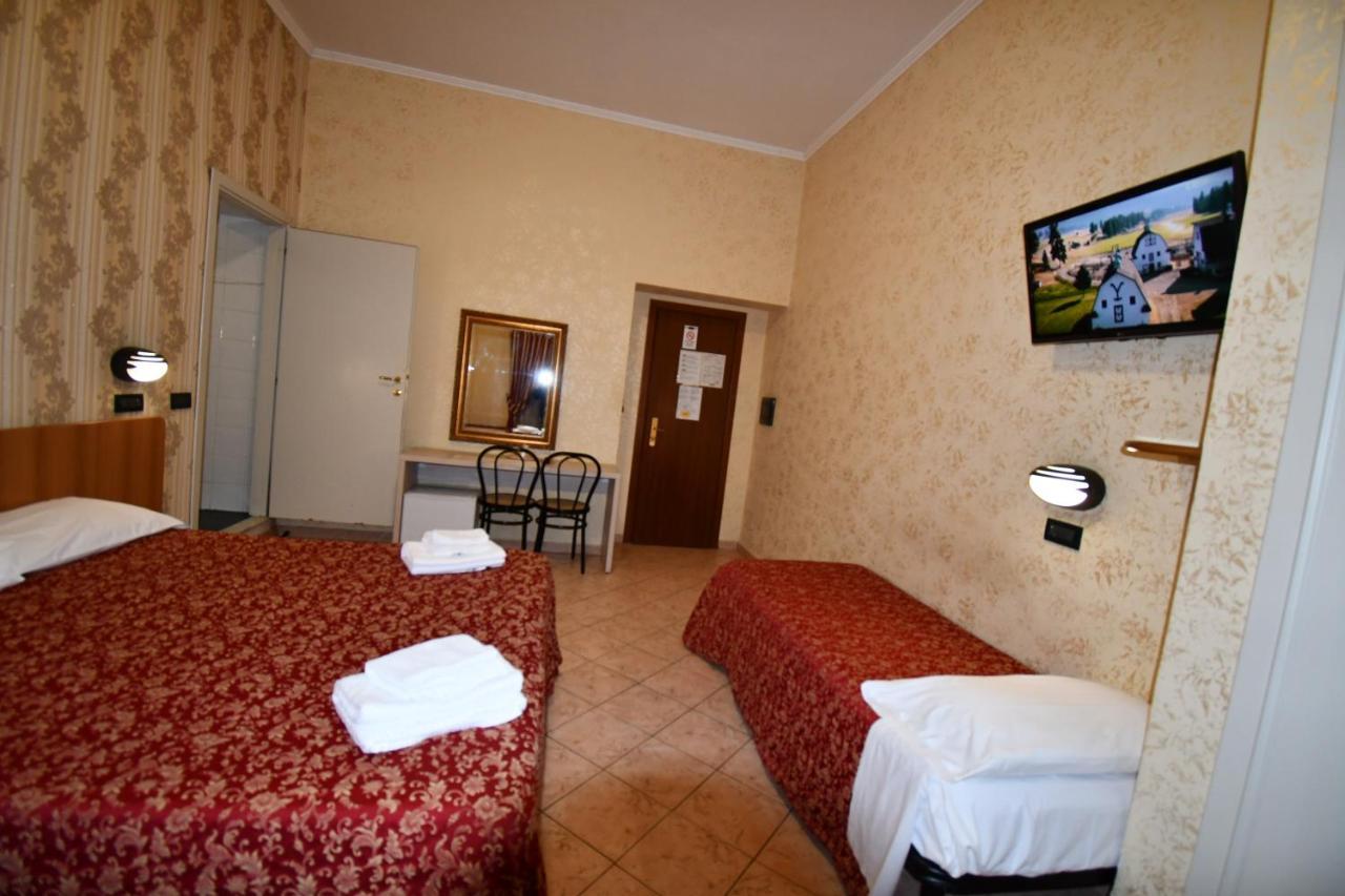 Hotel Ferrarese Roma