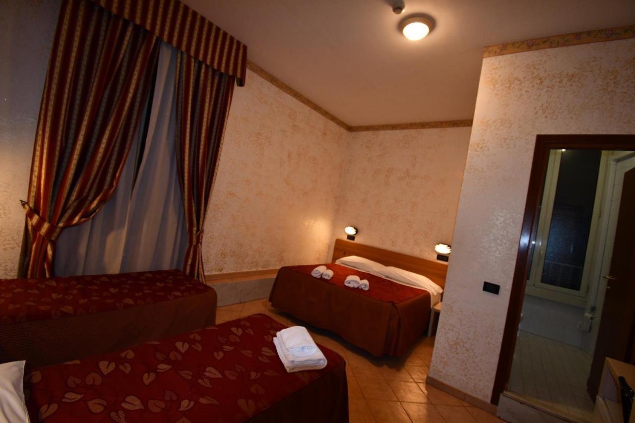 Ferrarese Hotel Roma